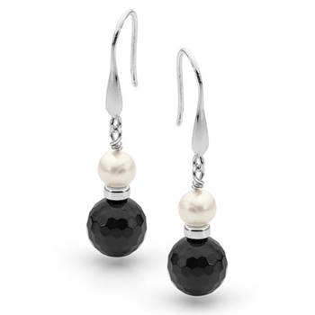 Ikecho's freshwater pearl and onyx earrings