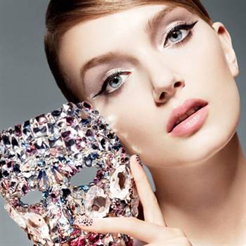 Swarovski Gems wil be exhibiting in Australia for the first time.