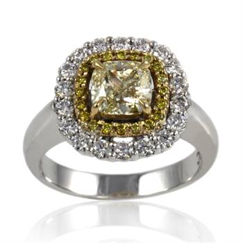 Bentley De Lisle's engagement ring