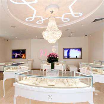Monili Jewellers' storefront has been designed to reflect its luxury branding
