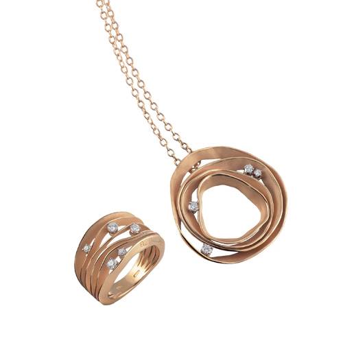 AnnaMaria Cammilli's Gold Flower range