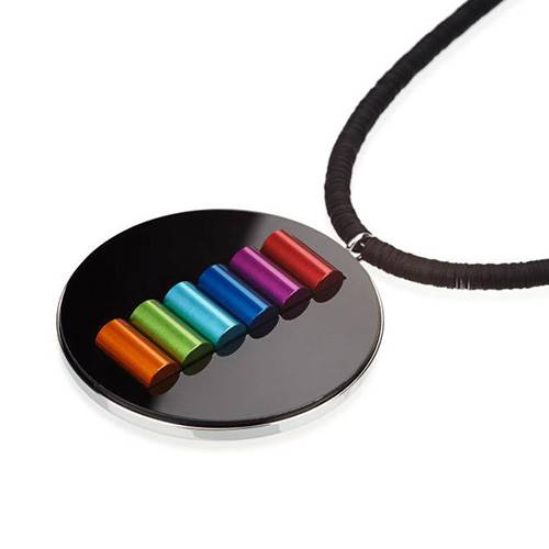 Coeur de Lion's colourful pendant