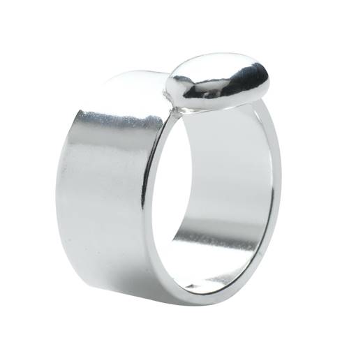 Julie Eynon's 'Voyage Adrift' ring