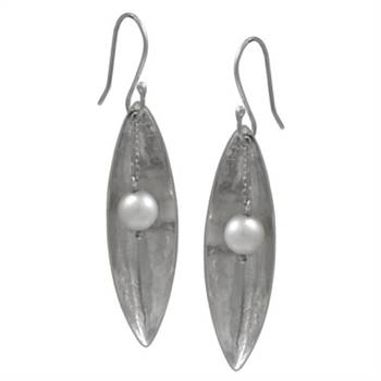 Blue Turtles' 'Kayakara' earrings