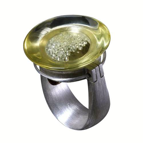 Olga Karolina's new lemon amber ring