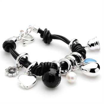 Najo's new Rapture charm bracelet allows for complete personalisation 