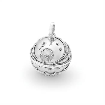 The Bella Donna 'Cosmic' Ball