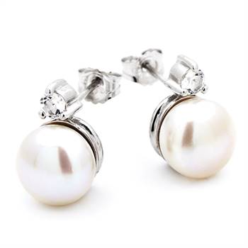 Hamilton Hall's latest earrings