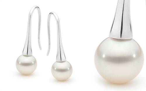 Broken Bay Pearls' trumpet earrings