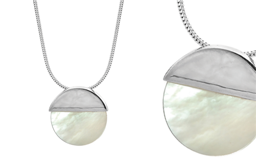 Najo's La Luna pearl necklace