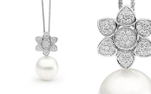 Allure South Sea Pearls' flower pendant