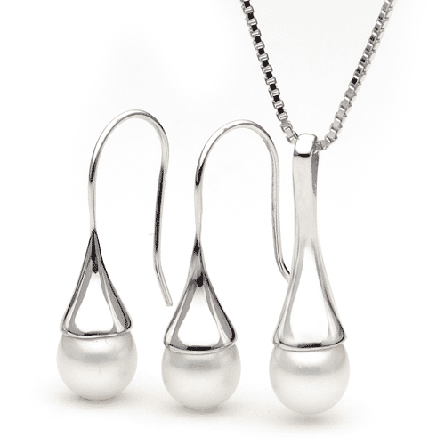 Ikecho Pearls' new freshwater pearl hook earrings and pendant